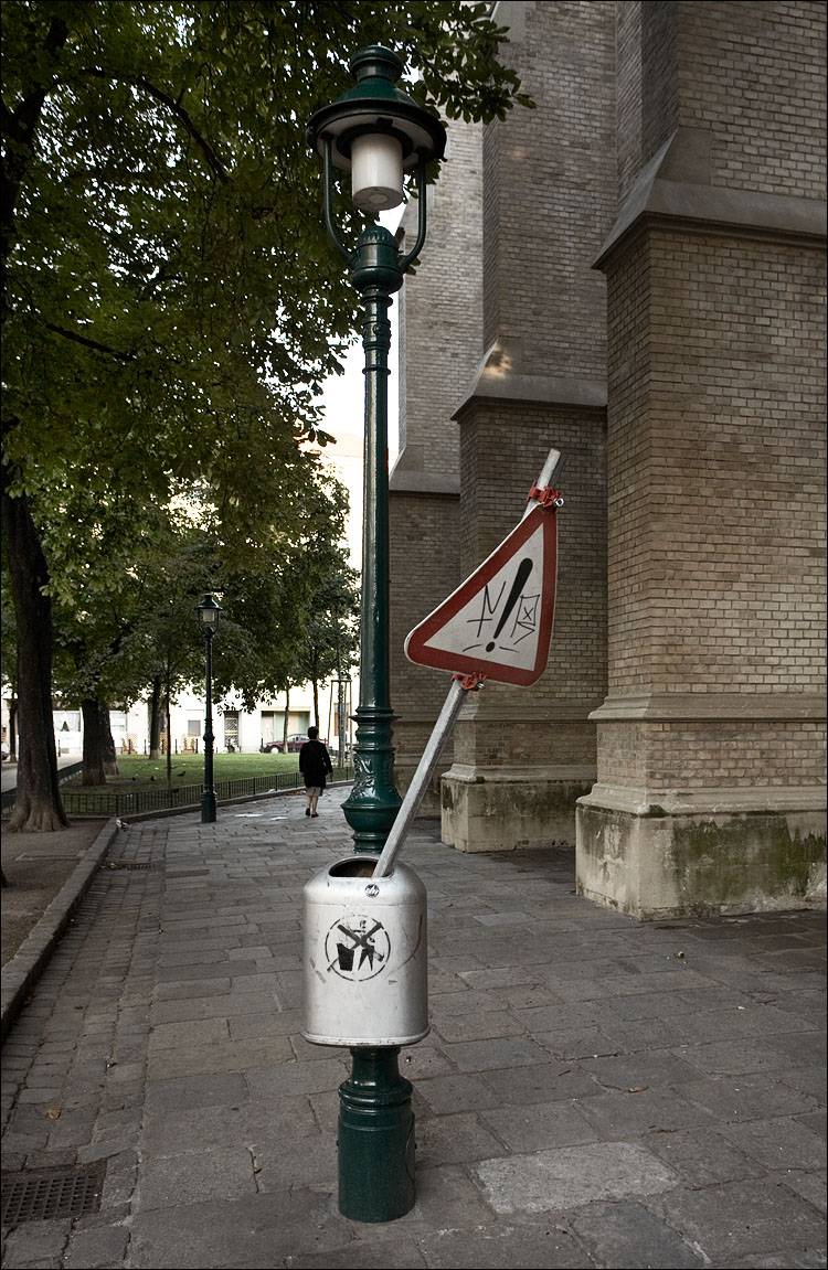 Vienna - Dangerous Trash-can
